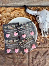 Load image into Gallery viewer, Pink Conch Heart Stud Earrings

