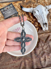 Load image into Gallery viewer, Santa Fe Cross &amp; Paperclip Chain
