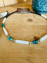 Load image into Gallery viewer, Turquoise And Bone Choker
