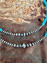 Load image into Gallery viewer, 4MM Turquoise Choker With Navajo Pearl Center
