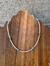 Load image into Gallery viewer, Turquoise Nugget Choker With Aura Glass
