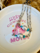 Load image into Gallery viewer, Turquoise Bar Choker With Large Fresh Water Pearl &amp; Navajo Pearls
