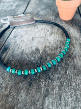 Load image into Gallery viewer, Green Turquoise With Navajo Pearls Choker
