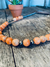 Load image into Gallery viewer, Navajo Pearl And Calcite Necklace
